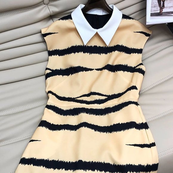 NEW Mini Dress Animal Print With Hidden Side Pockets  / Valentino Style - Picture 6 of 10